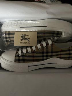 Burberry shoes