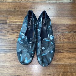 TOMS Men's Alpargata "Black Glow Cosmic" Slip-Ons men’s size 10 must pick up
