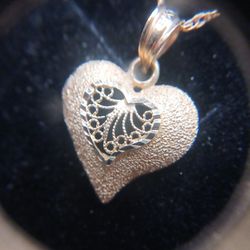 Mother's Day-14k Gold Heart Pendant,16 Inch Necklace 