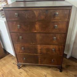 Antique 5 drawer Queen Anne leg dresser