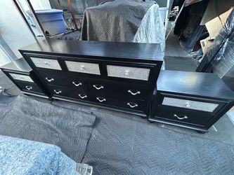 NICE COASTER BEDROOM SET CAN DELIVER LOCAL IF NEEDED
