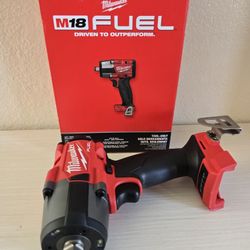 Milwaukee
M18 FUEL Gen-2 18V Lithium-Ion Brushless Cordless Mid Torque 1/2 in. Impact Wrench w/Friction Ring (Tool-Only)