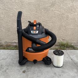 RIDGID 16 Gal. 6.5 Peak HP NXT Shop Vacuum Wet Dry Vac w/Filter, Hose & 1 Attachment