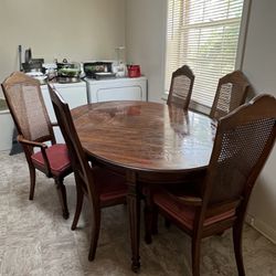 Dining Room Table W/6 Chairs