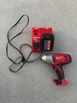 Milwaukee M18 1/2 impact wrench w/ charger