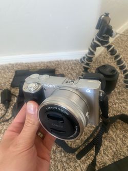 Sony A6000 Bundle