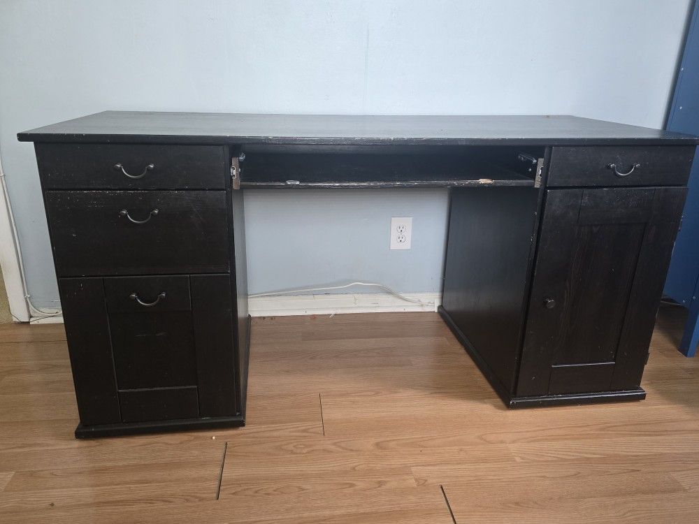 FREE IKEA SOLID WOOD DESK