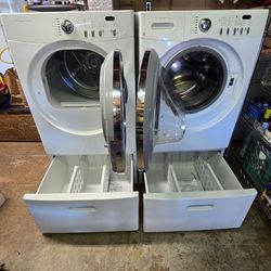 Frigidaire Infiniti Washer and Dryer Set with Pedestals.
