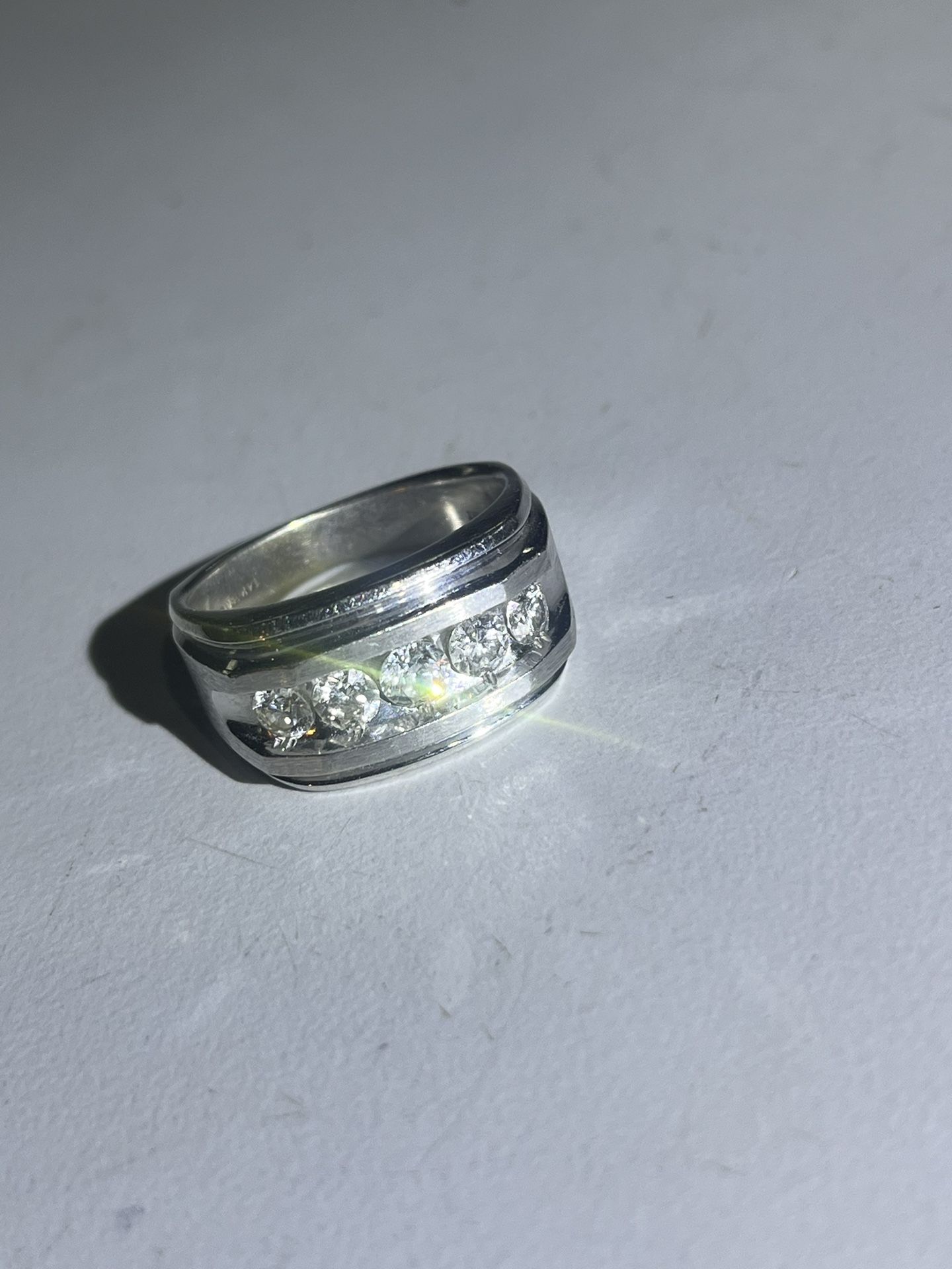 14k White Gold Men’s Ring