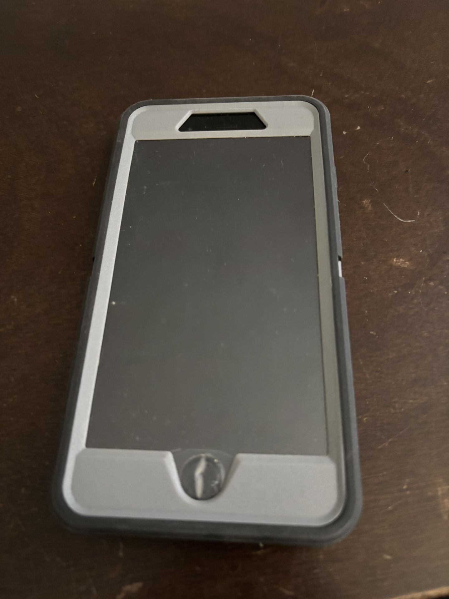 Brand New - iPhone 7 Plus - Carrier Unlocked (128GB) ~~ w/ Full Shell Protective Case