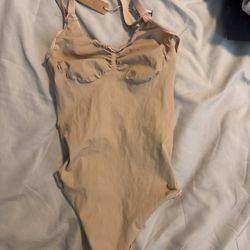 Skims Everyday Sculpt Bodysuit 