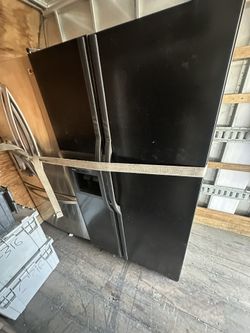 Black Refrigerator 