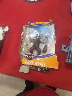 WWE Elite Collection The Fiend Bray Wyatt Figure