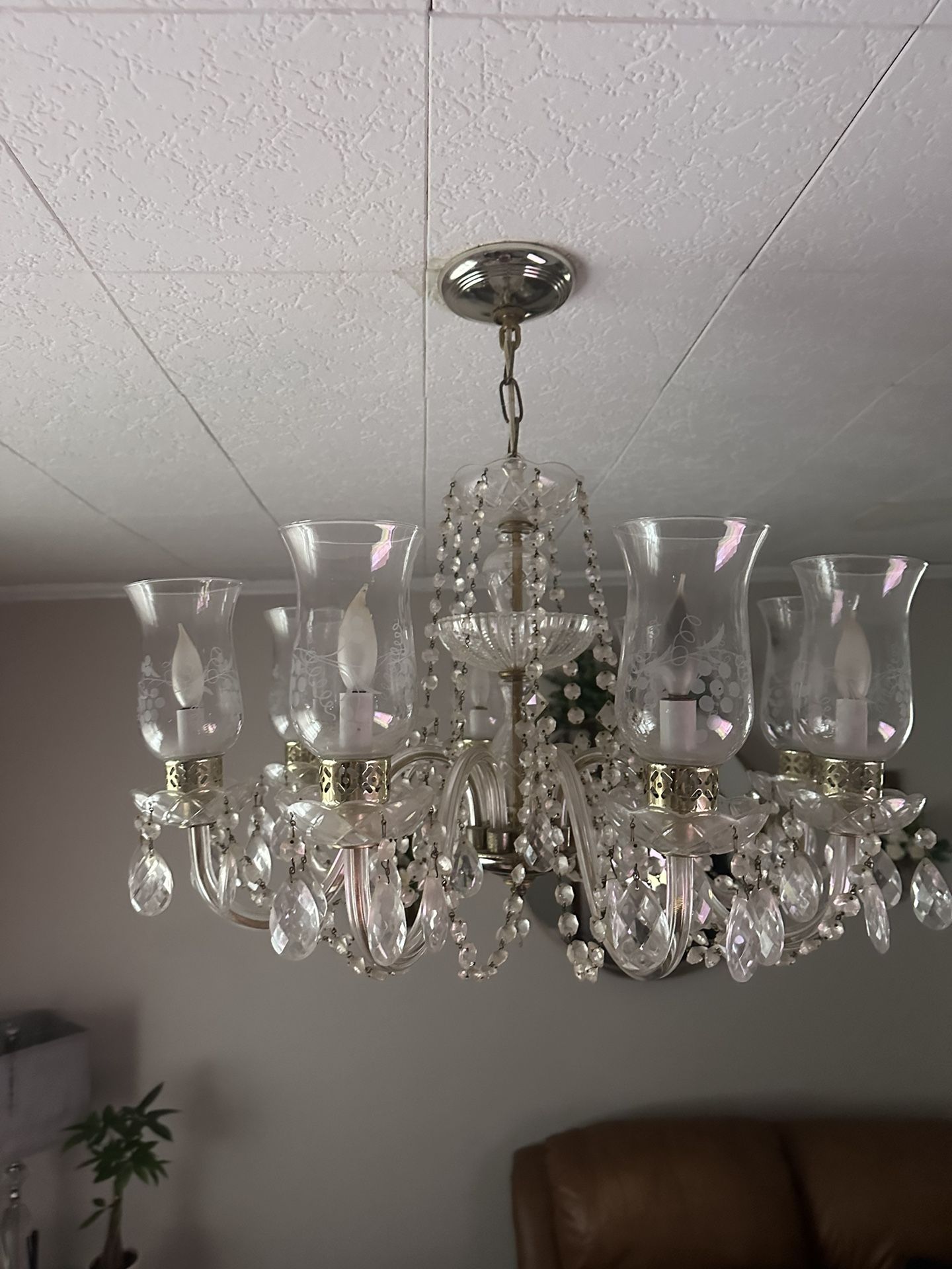 2 Chandeliers