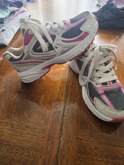 Avia shoes