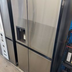 LG 27cu.ft Side-By-Side Refrigerator