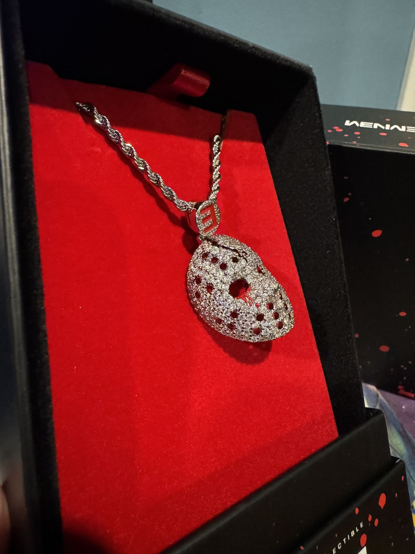 Eminem The Death of Slim Shady (Coup de Grâce) Limited Hockey Mask