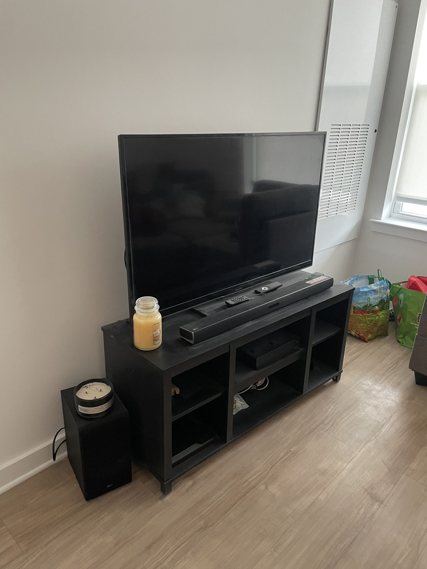 50” Sharp Tv & LG Sound Bar 