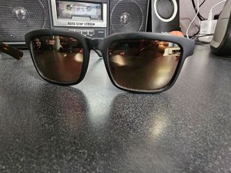 Black flys and spy glasses.