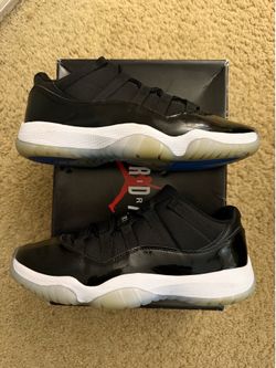 Size 9 (Pre owned, damaged box) - Air Jordan 11 retro low space jam