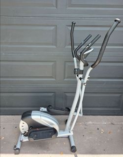 11"  Stride Smart Upright Elliptical