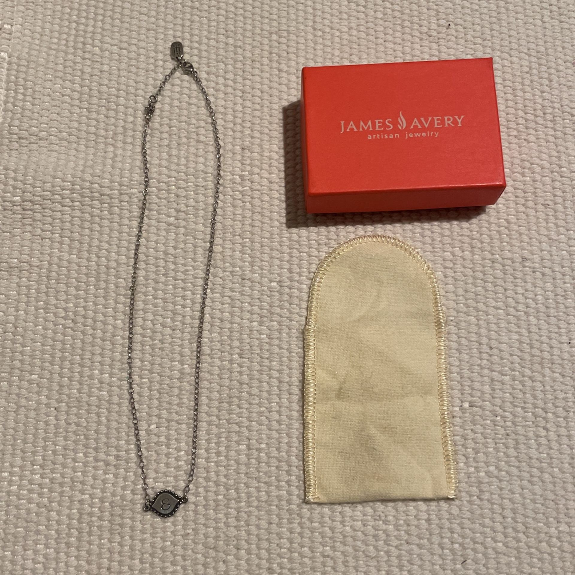 James Avery memoir initial necklace. Initial E.