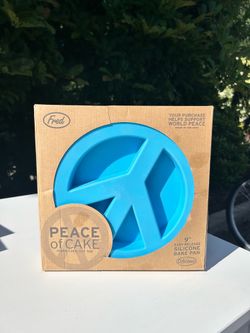 Peace symbol cake pan