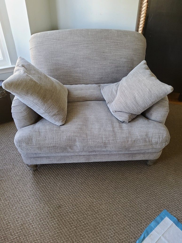 Comfy Oversize Chair