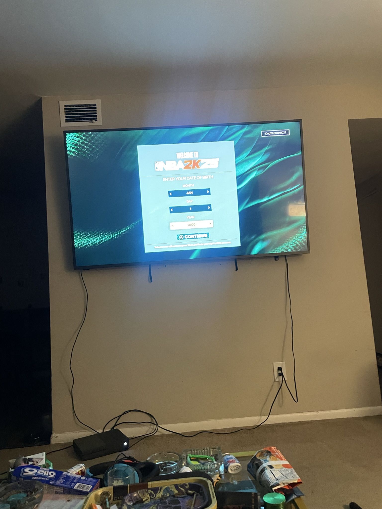 Insignia 75” Fire TV & Wall Mount