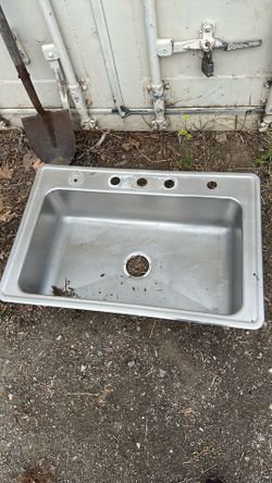 Stainless steel sink