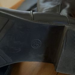 Gorgeous Leather Thigh High Boots Size 9.5