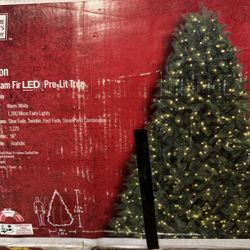 New Home Accents Aldon Balsam Fir LED Pre-Lit 7.5ft. 3129 Branch Tips. Must Pickup