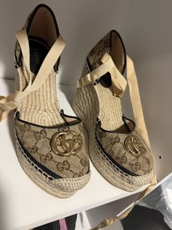 Size 38 Gucci Wedges