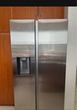 Samsung fridge like new