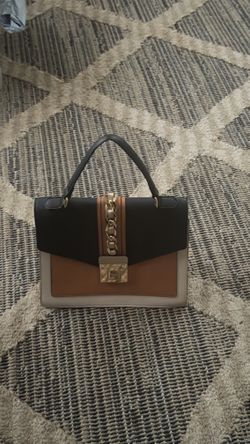 CLASSY LADIES ALDO DESIGNER HANDBAG IN MINT CONDITION GOING CHEAP 