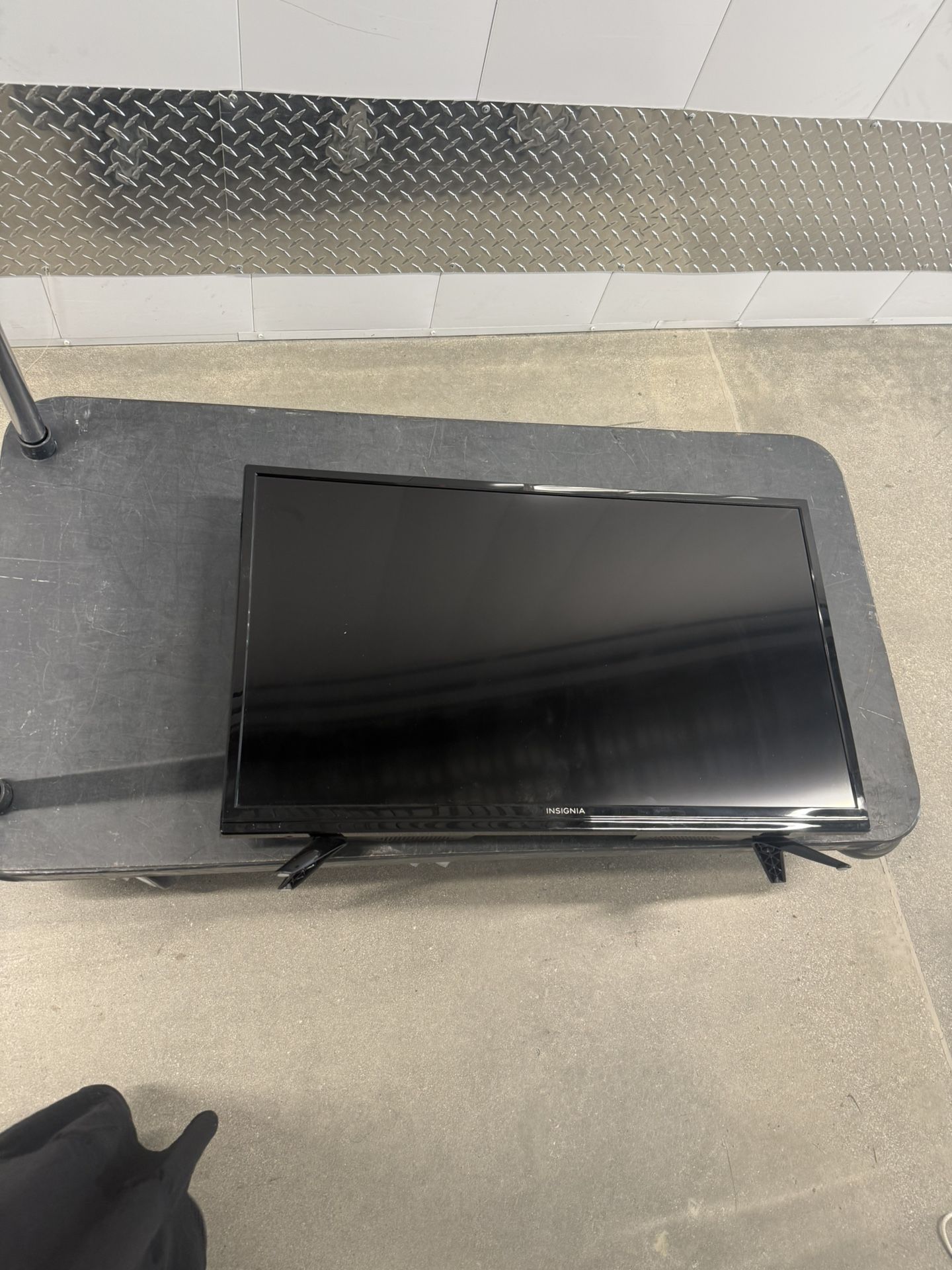 Insignia TV