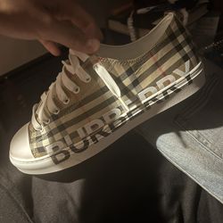 Burberry shoes