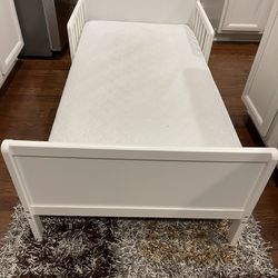 Toddler bed With Mattress And Mattress Cover