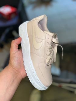 Nike Air Force 1 Low-Top Sneaker pixel