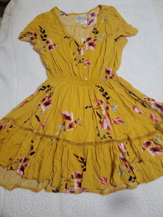 Sunday Mi Amor Yellow Floral Dress