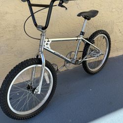 1983 DIAMONDBACK BMX 20”