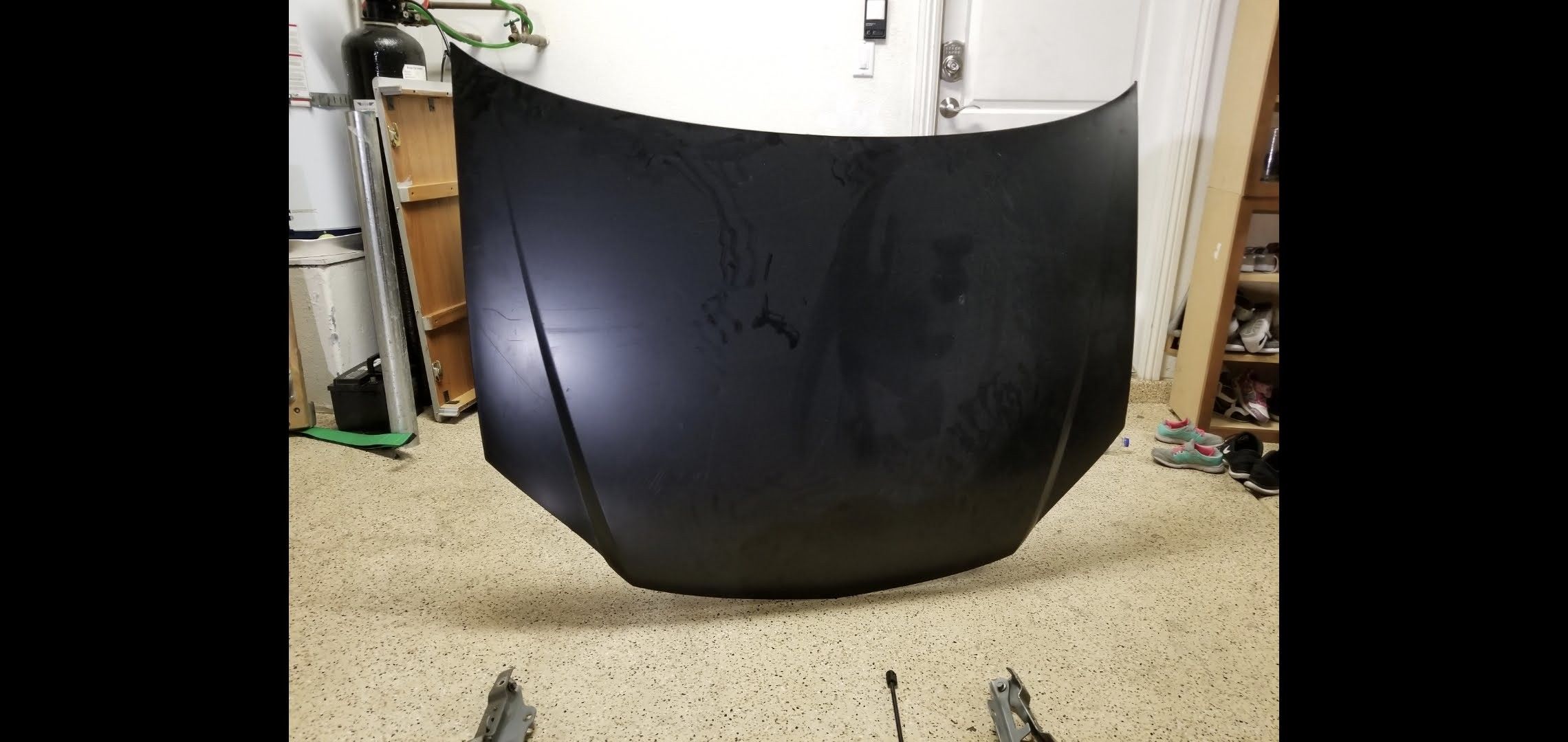 Chevrolet Cobalt SS hood