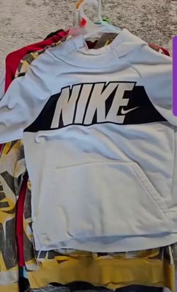 18 PIECE NIKE HOODIES MIX SIZE