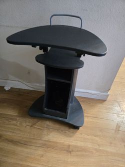 Adjustable desk