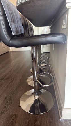 Bar stools set of 4