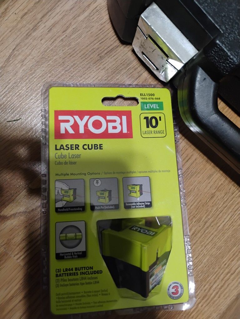 Laser Cube Level