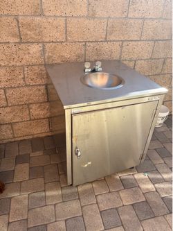 Lil Orbits Handwash sink