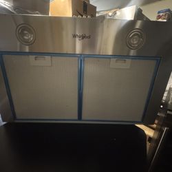 30’ Whirlpool Wall Range Hood