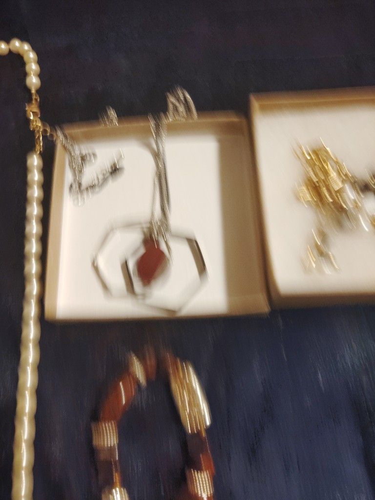 Lots Of Jewelry Costume Jewelry