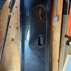 2005 gmc sierra 1500 tail gate 